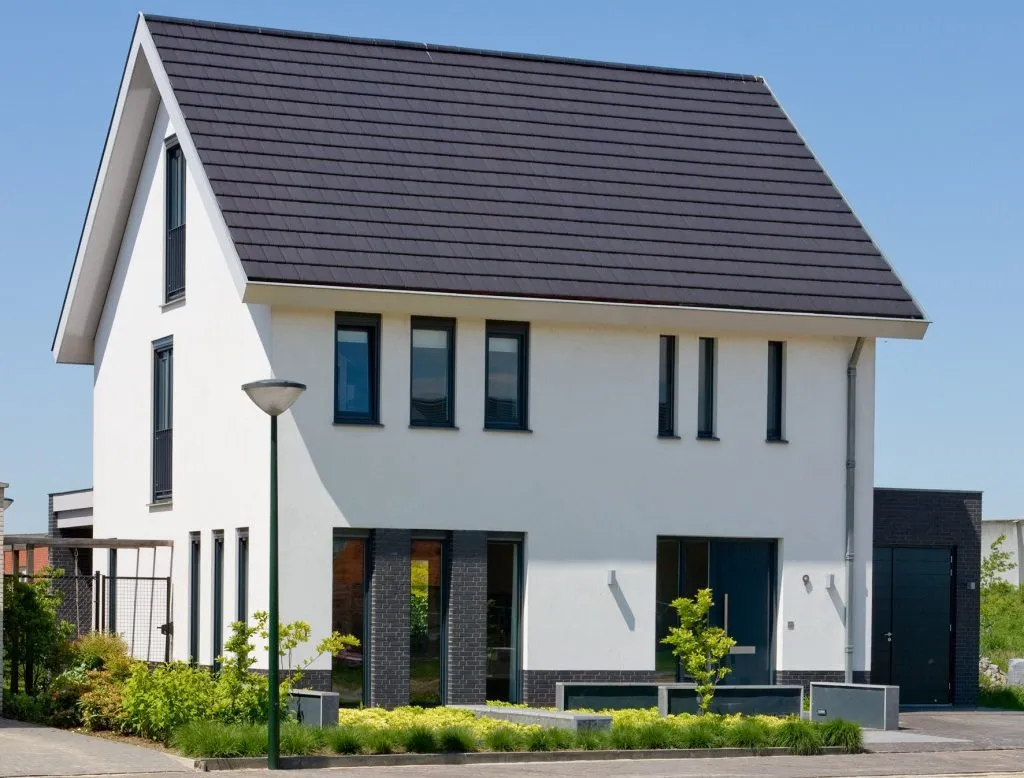 Gevelafwerking met sierpleister door Cortex Bouwgroep